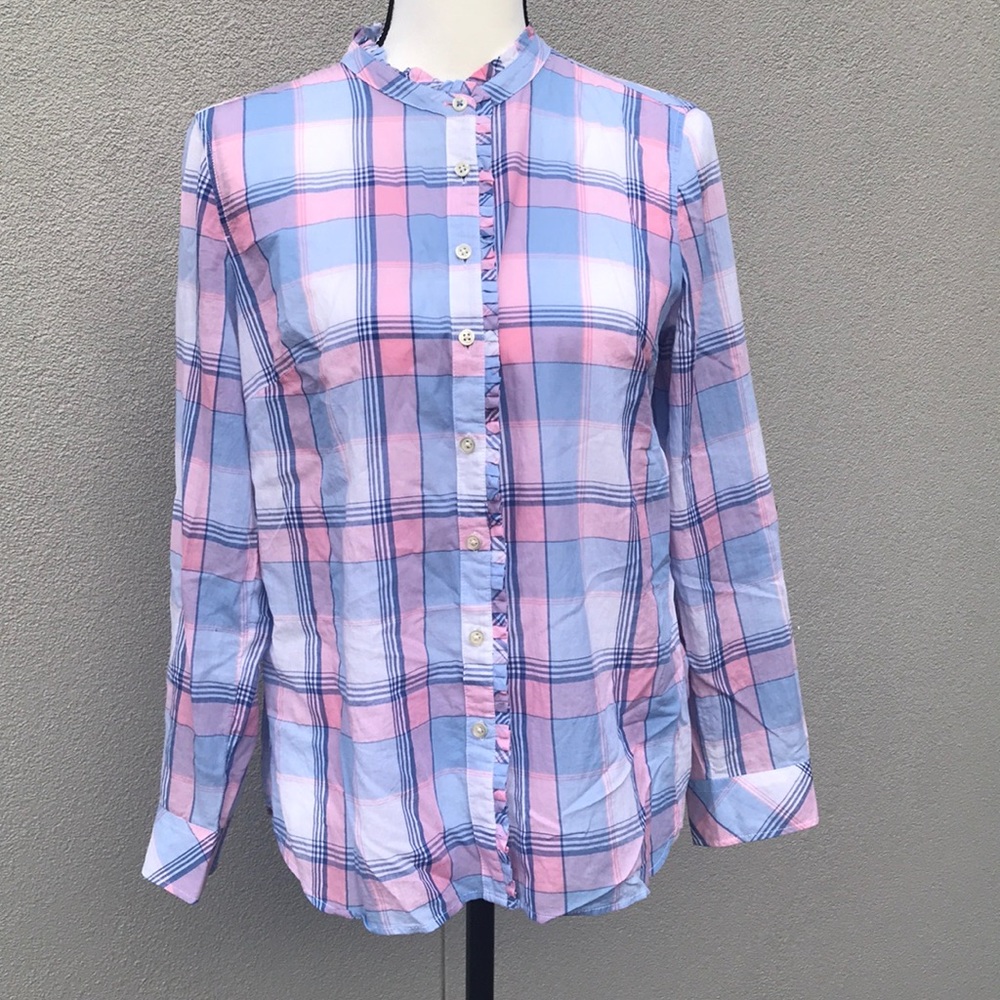 Lightweight talbots button down top size S petite